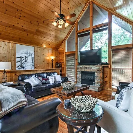 Sevierville Cabin Stay With Spacious Deck!